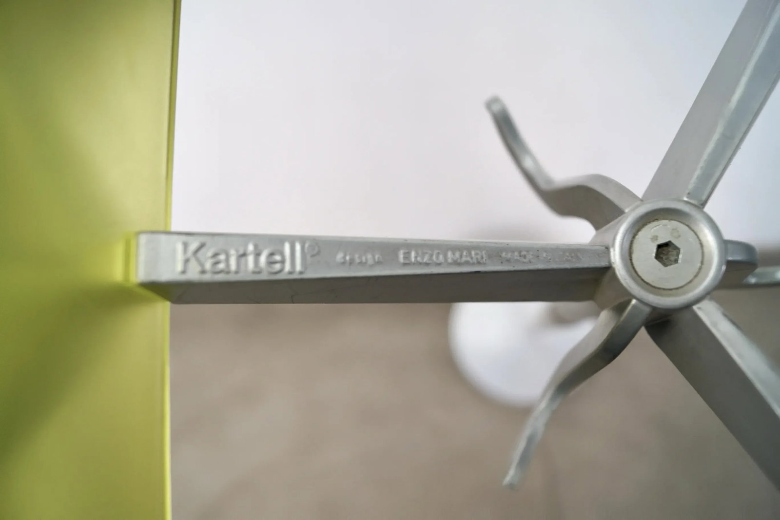 1990's Postmodern Italian Kartell Coat Rack - 12