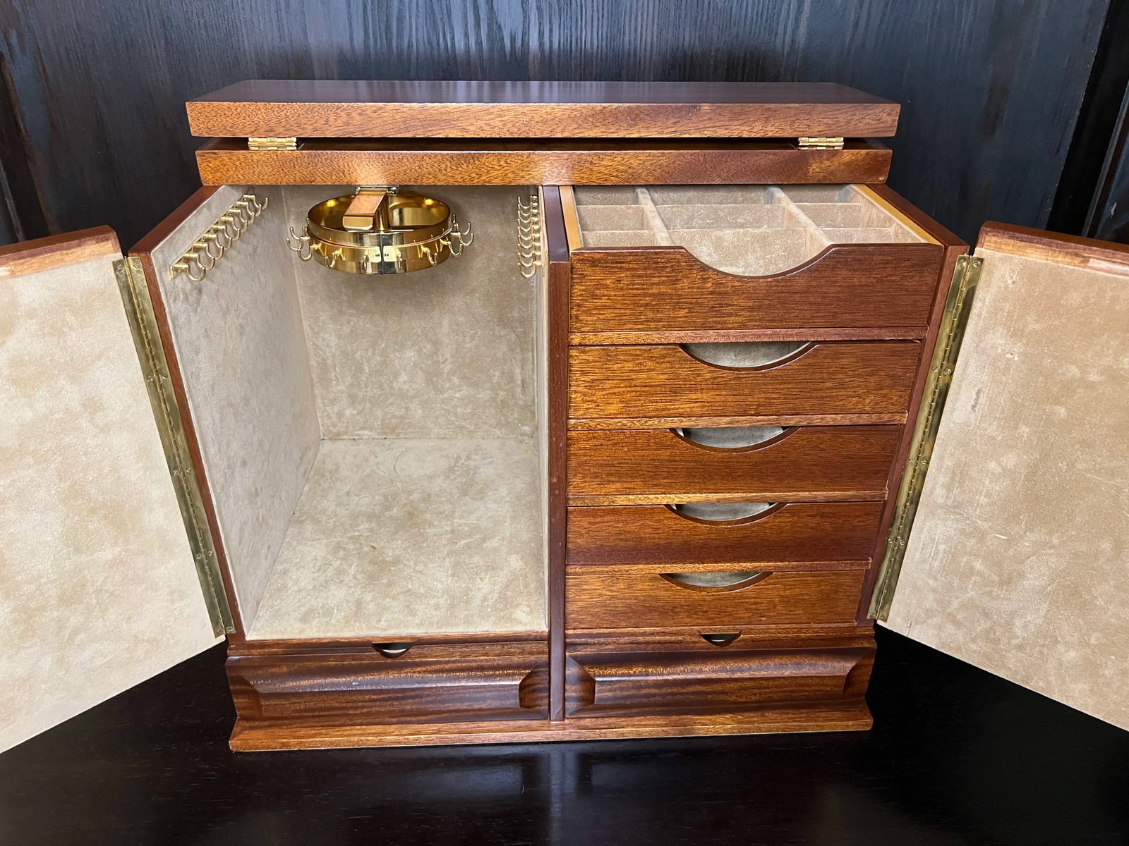 1990s Vintage Luxury Jewelry Case by Agresti of Florence, Italy, Hand-Crafted From Briarwood and Mah - 2