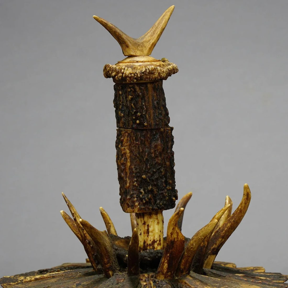 Cabin Decor Antler Humidor Ca. 1890/1900 - 2