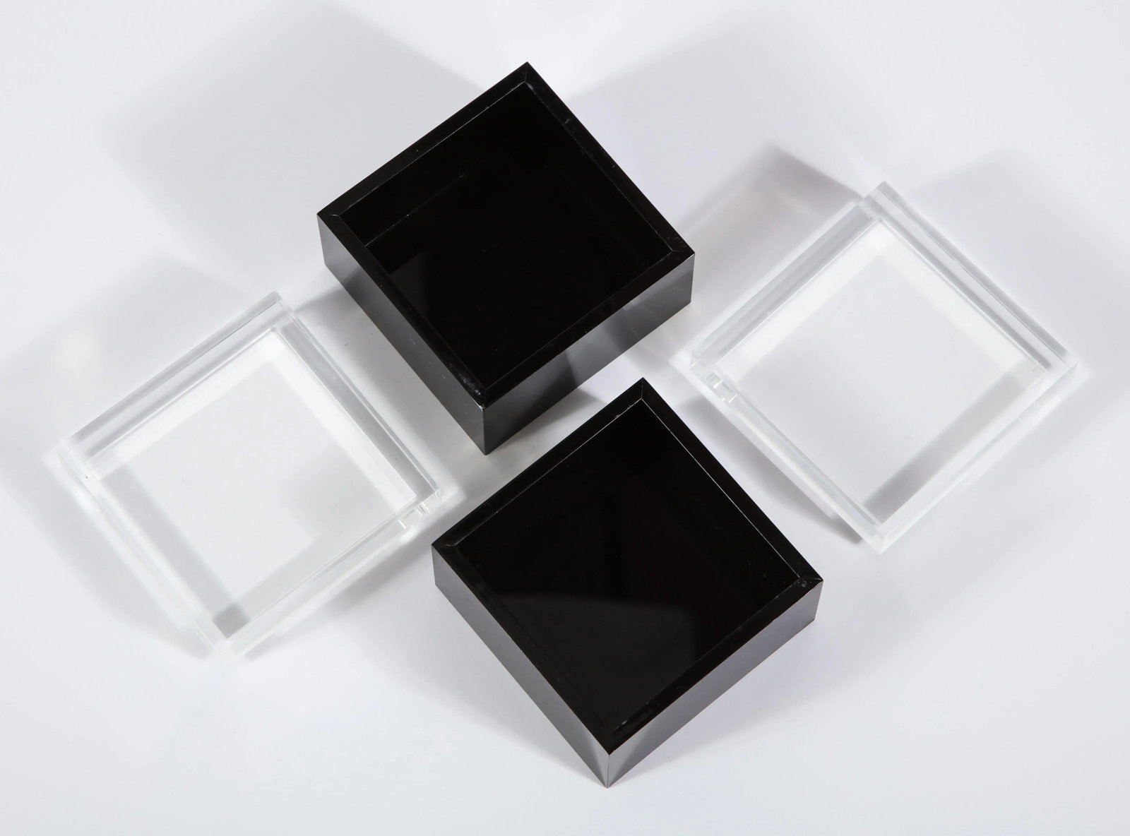 Pair of 1970s Albrizzi Black and Clear Lucite Boxes - 5