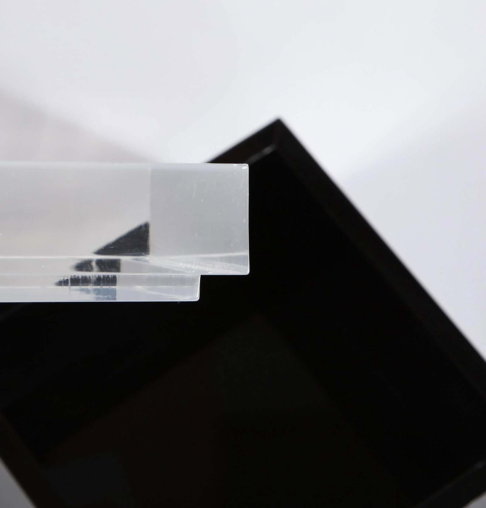 Pair of 1970s Albrizzi Black and Clear Lucite Boxes - 6