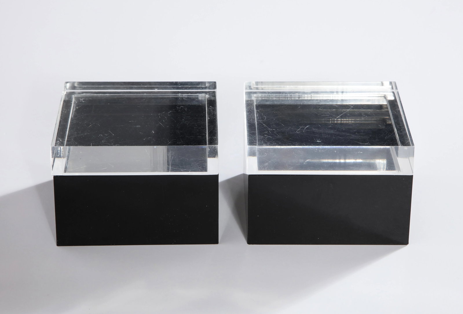 Pair of 1970s Albrizzi Black and Clear Lucite Boxes - 8