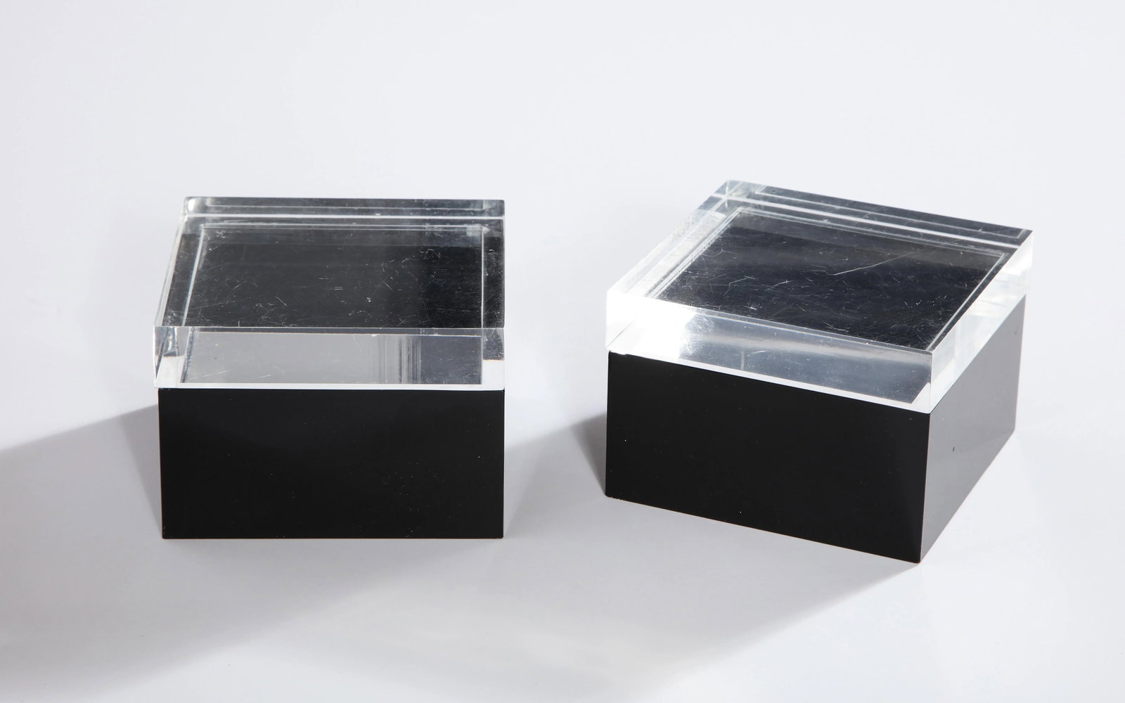 Pair of 1970s Albrizzi Black and Clear Lucite Boxes - 9