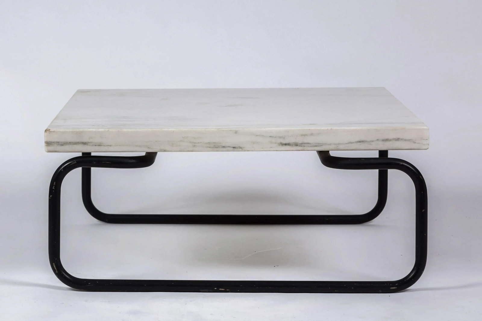 1960s Italian White Marble Coffee Table by Michael McCarthy for Cassina - 2