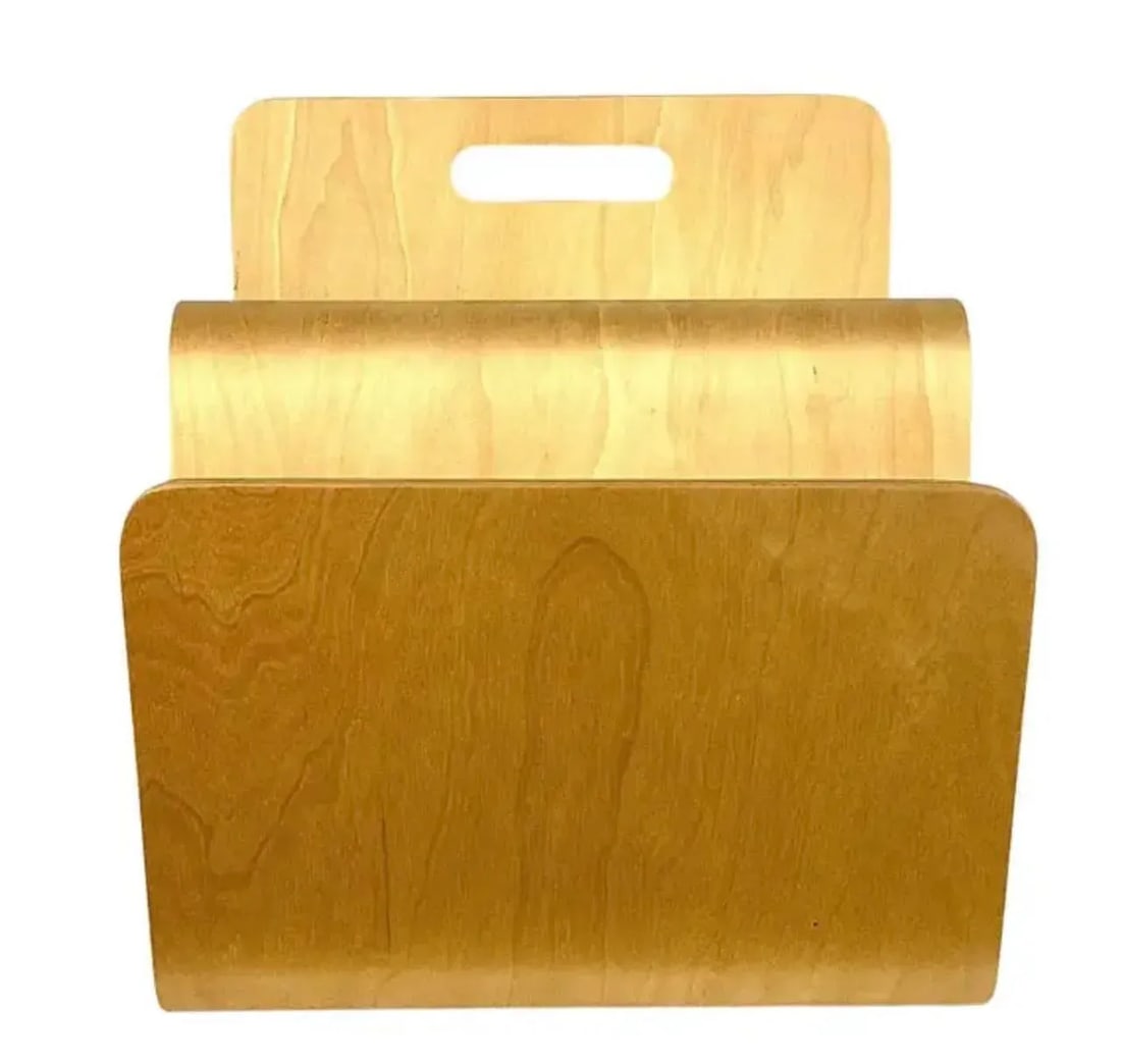 Mid-Century "W" Molded Plywood Magazine Rack in the Style of Alvar Aalto - 3