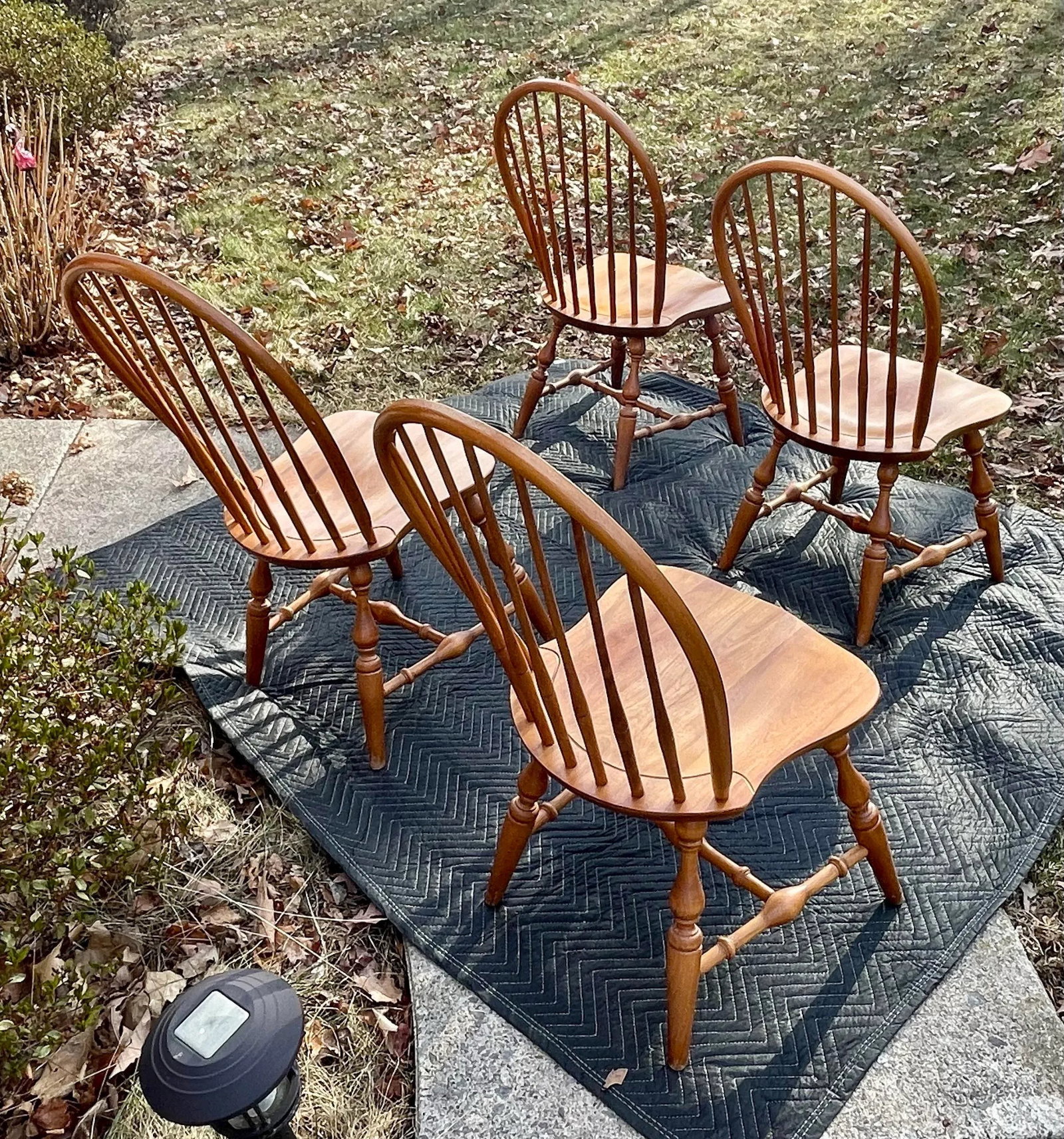 1990s Nichols & Stone Hoop Back Windsor Style Side Chairs- Set of 4 - 2