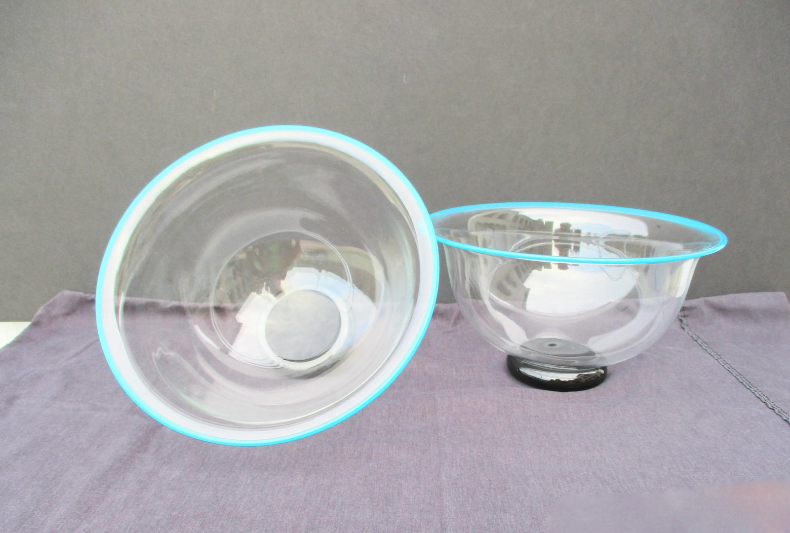 Vintage 1989 Kosta Boda Handblown Bowls - a Pair - 4