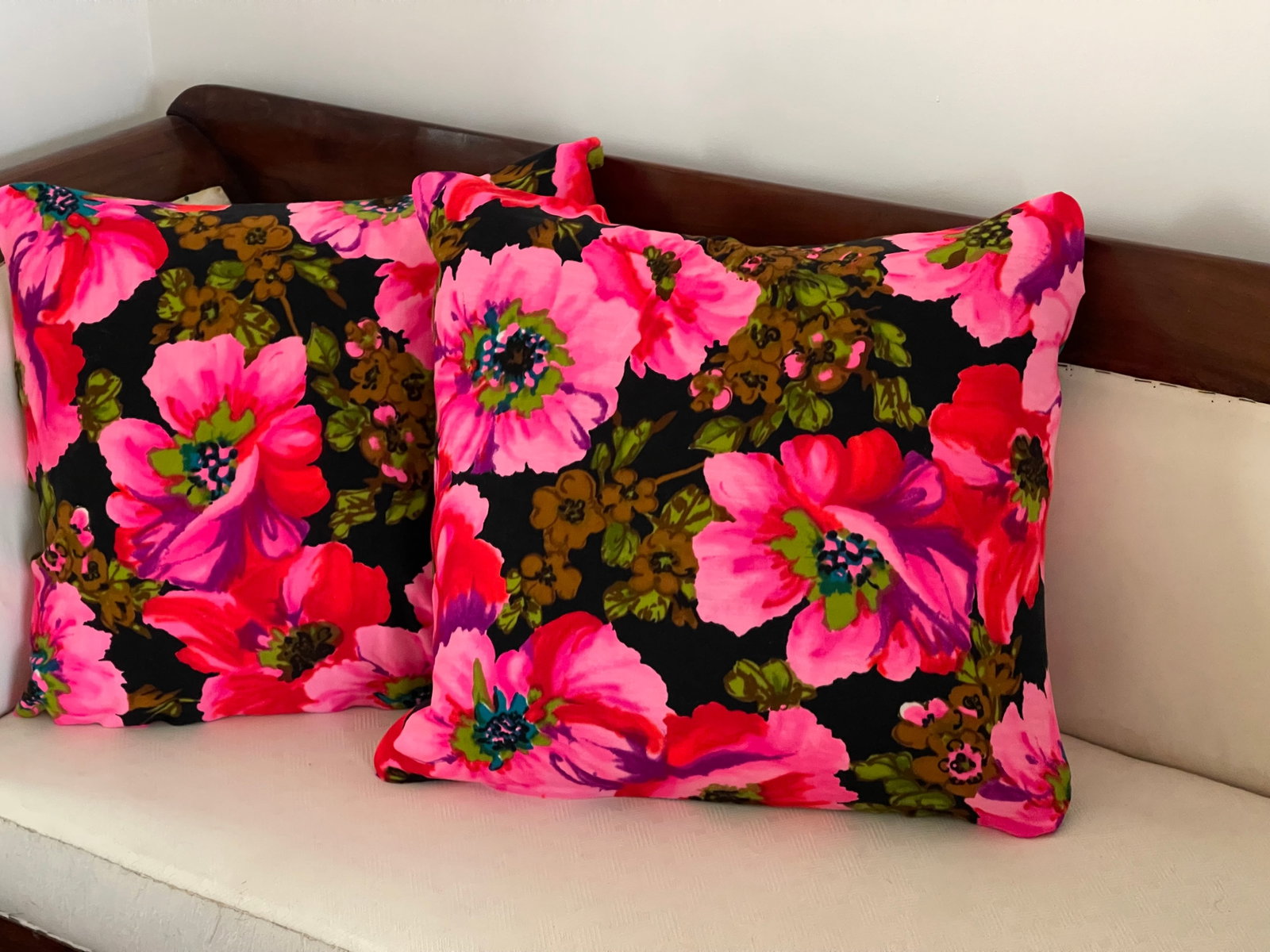 Impressive Pair of Floral Pillows Feather Down Insert - 2