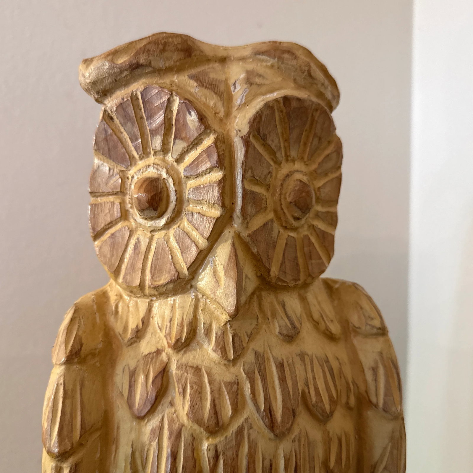 Vintage 1970 Hand Carved Owl Sculputure by Sarrid LTD - 8