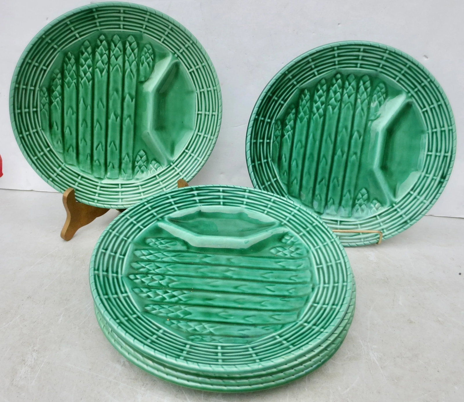 Sarreguemines Majolica Asparagus Plates- Set of 6 - 4