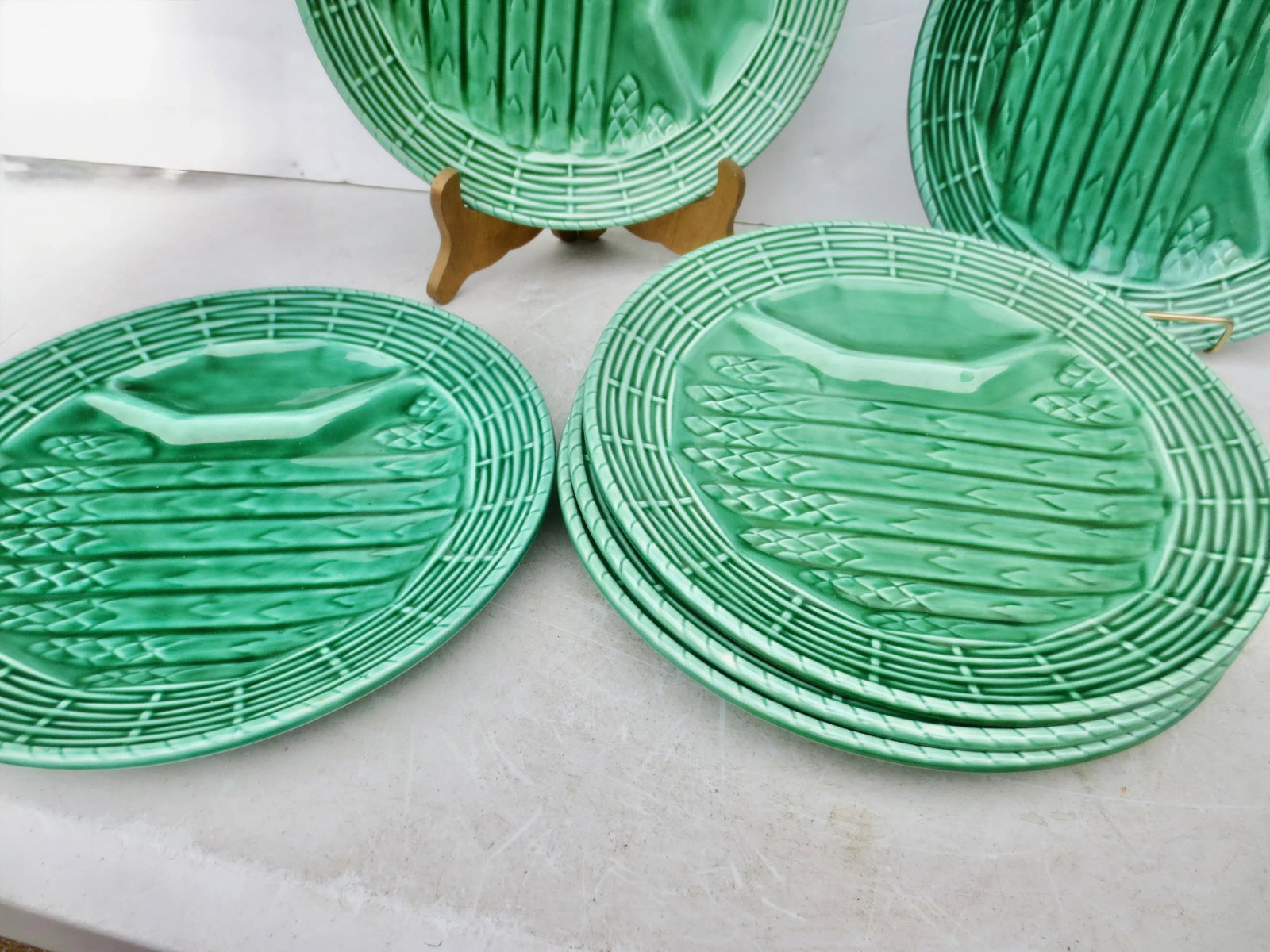 Sarreguemines Majolica Asparagus Plates- Set of 6 - 6