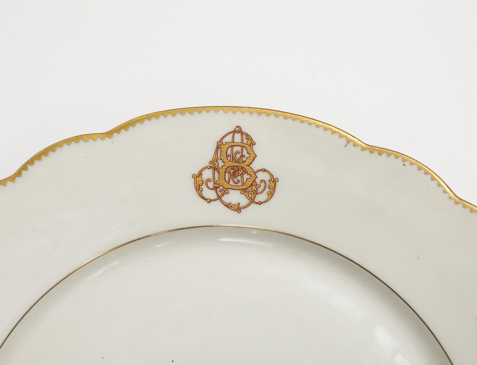 Set of 7 French Porcelain Charles Pillivuyt & Cie Dinner Plates - 8