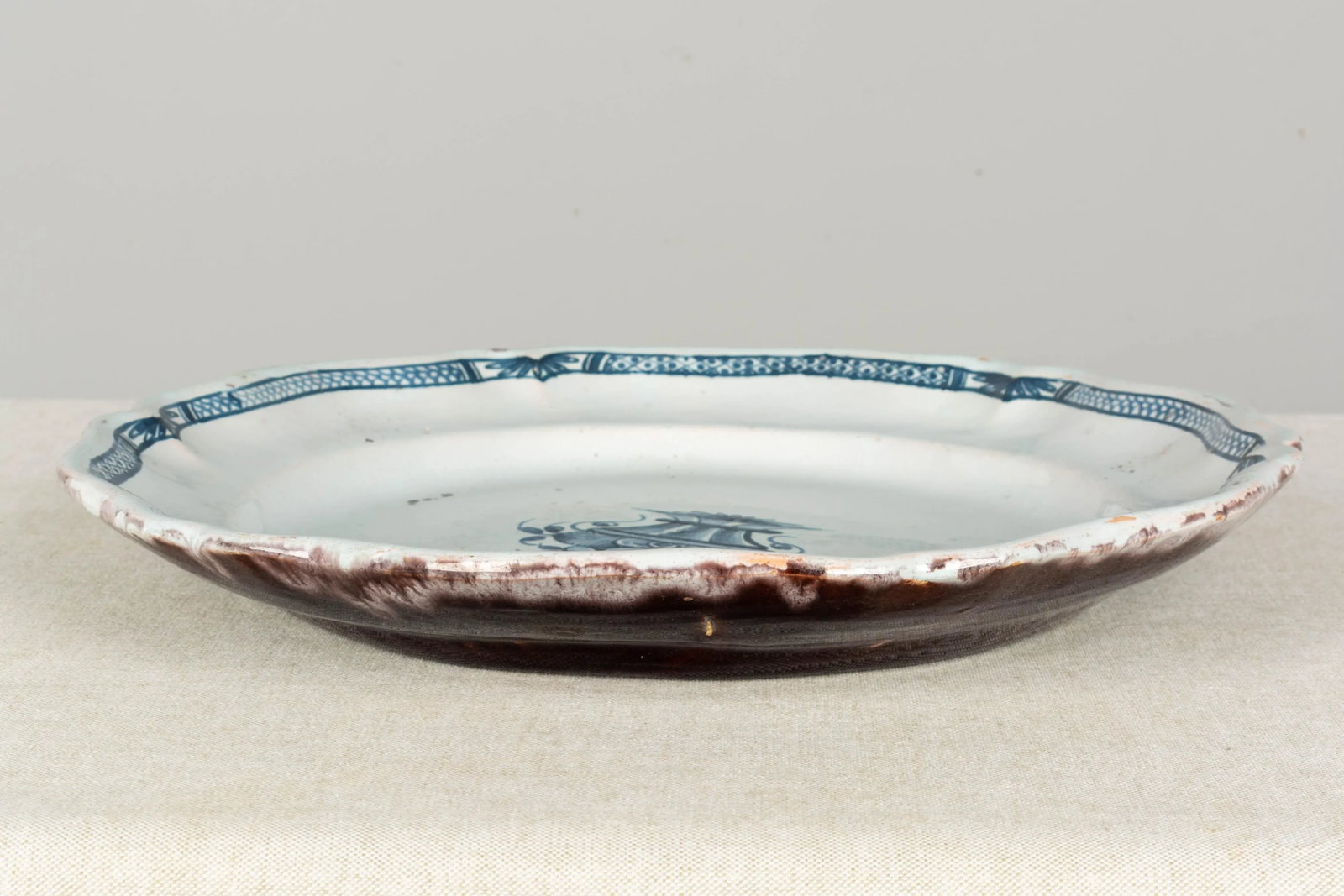 18th Century French Rouen Ceramic Platter - 4