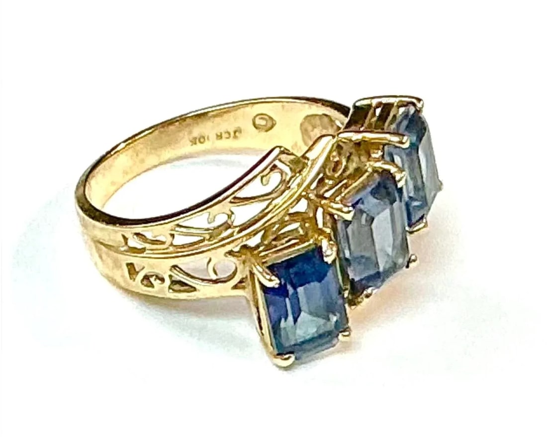 Three Stone Blue Topaz 10k Yellow Gold Ring - 3