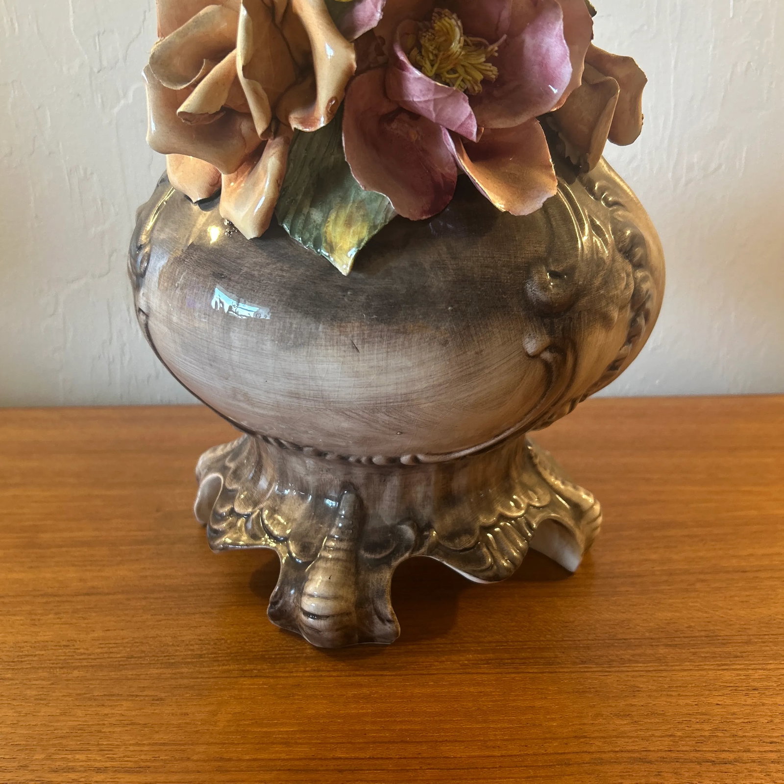 Tall Vintage Capodimonte Porcelain Floral Vase, Made in Italy - 7