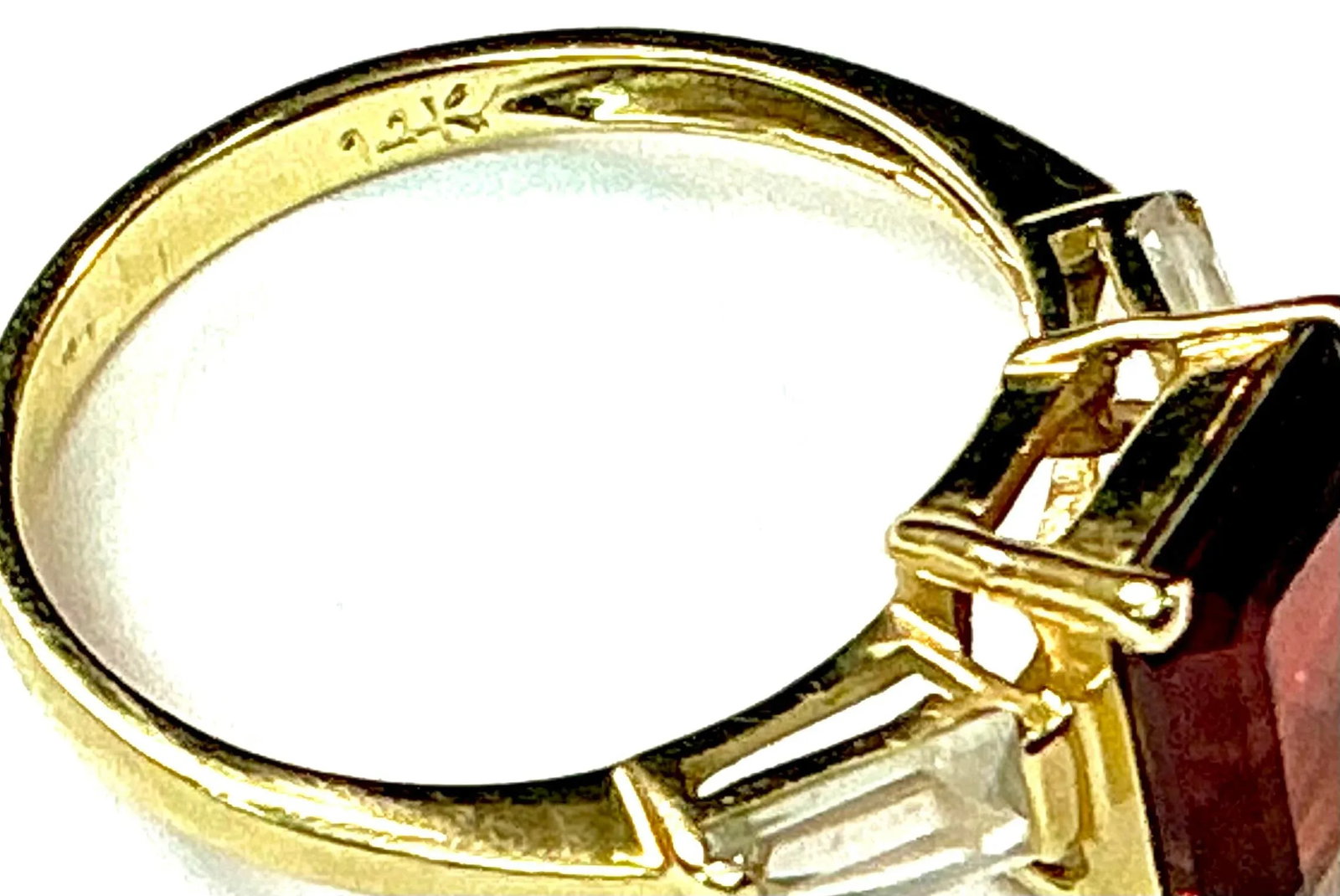 Garnet With Diamond Baguettes 14k Yellow Gold Ring - 5