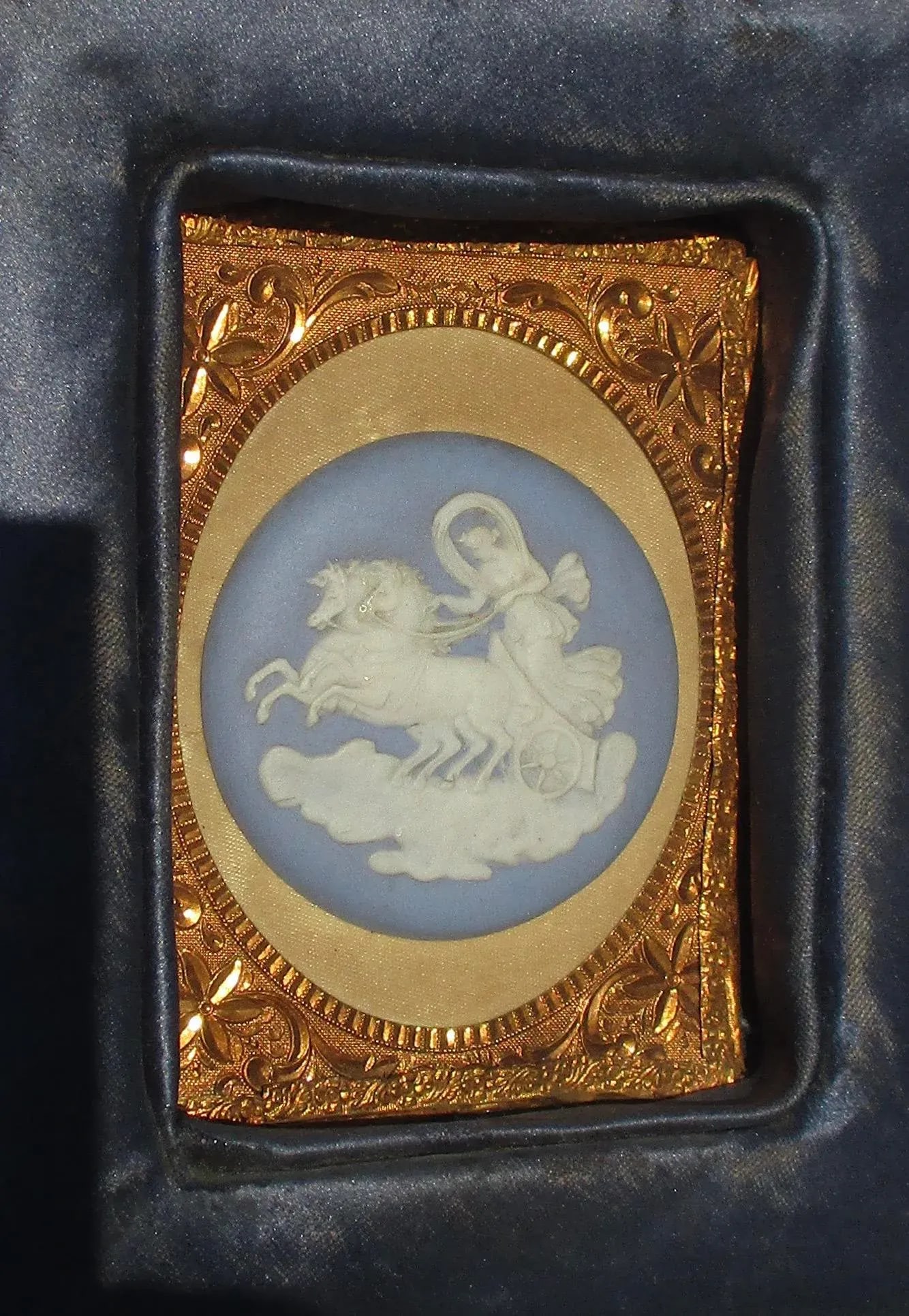 Vintage Wedgwood Charoit in Silk Framed Mounts - 3