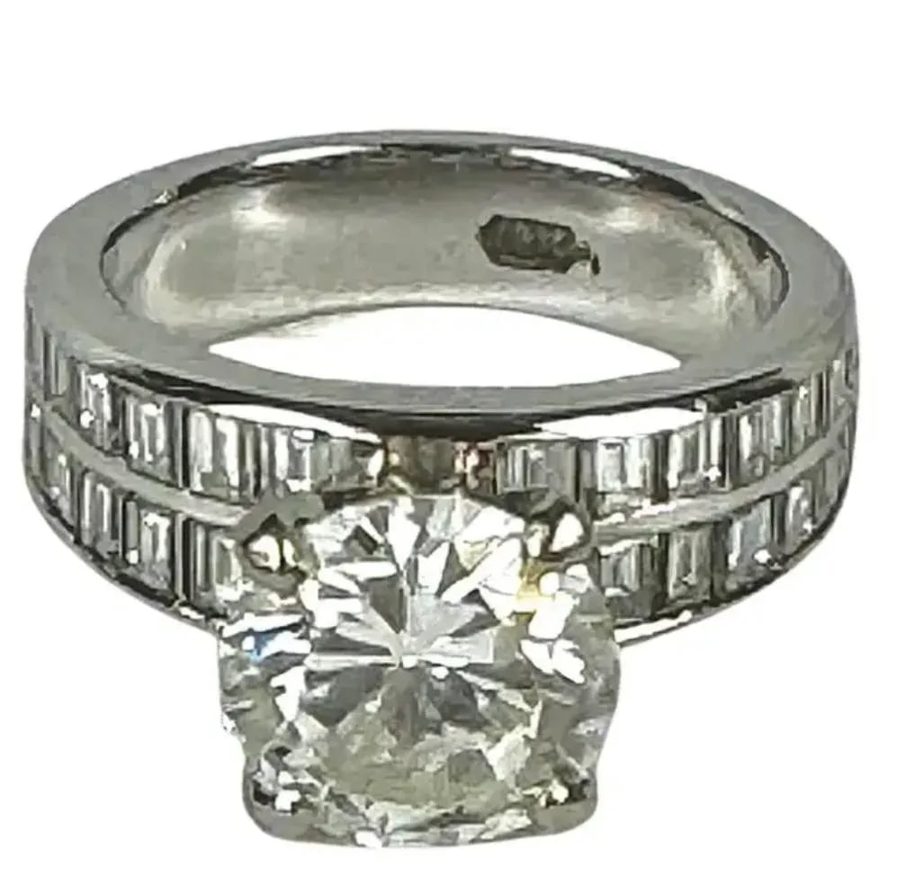 18 Karat White Gold, 2.62 Brilliant Cut Diamond 3.75 Total Carat Weight Ring - 2