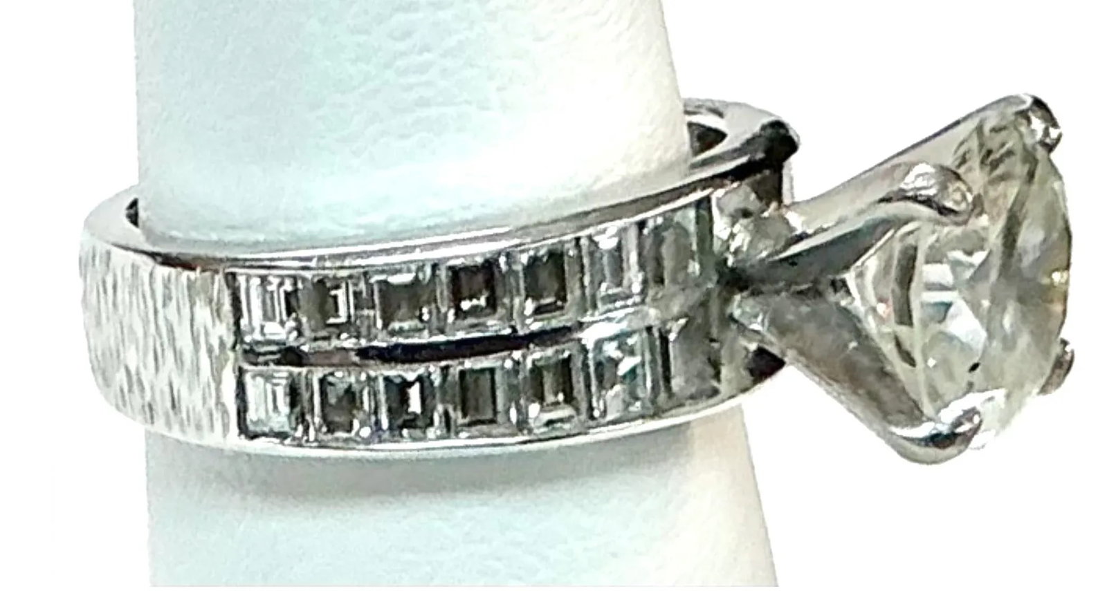 18 Karat White Gold, 2.62 Brilliant Cut Diamond 3.75 Total Carat Weight Ring - 7