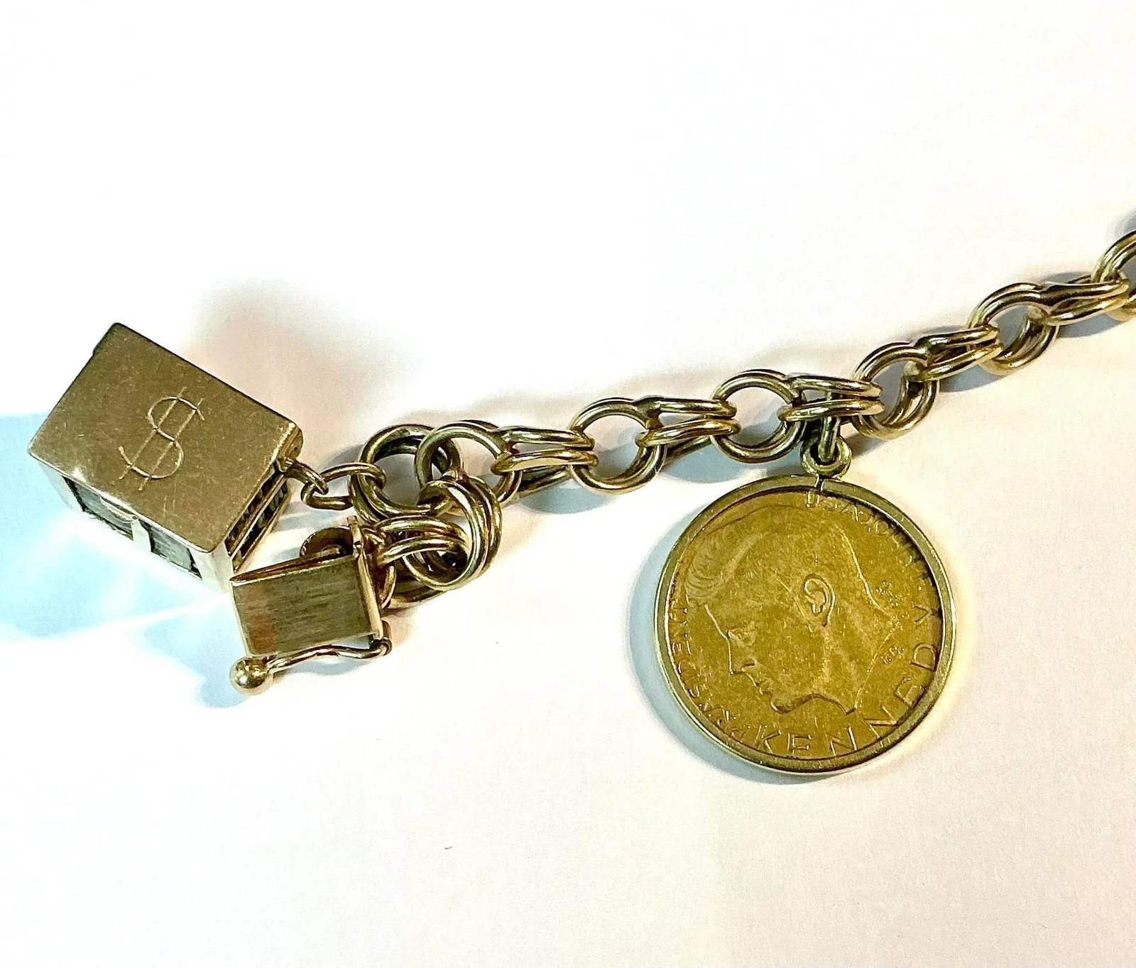 Women's Vintage Charm Bracelet 14k Yellow Gold - 9