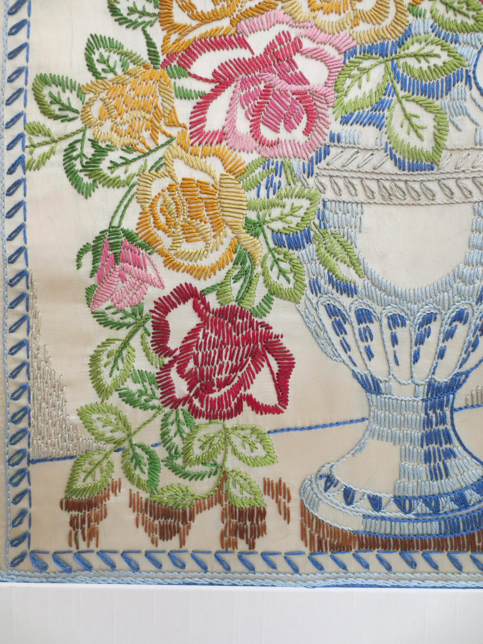 Mid-Century Flower Crewel Needlework Image Framed - 3