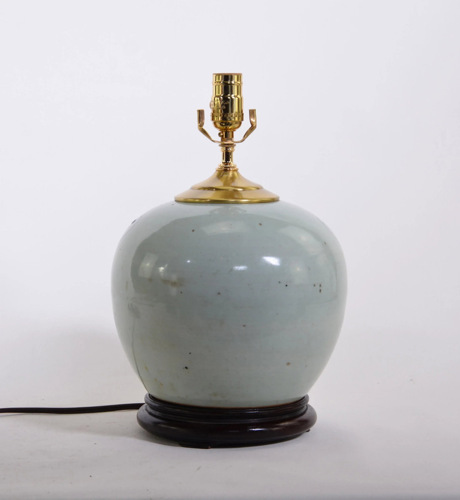 19th Century Chinese Blue and White Porcelain Vase Table Lamp - 3