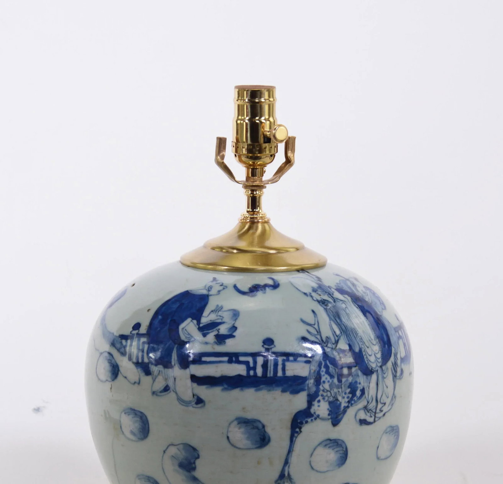 19th Century Chinese Blue and White Porcelain Vase Table Lamp - 4