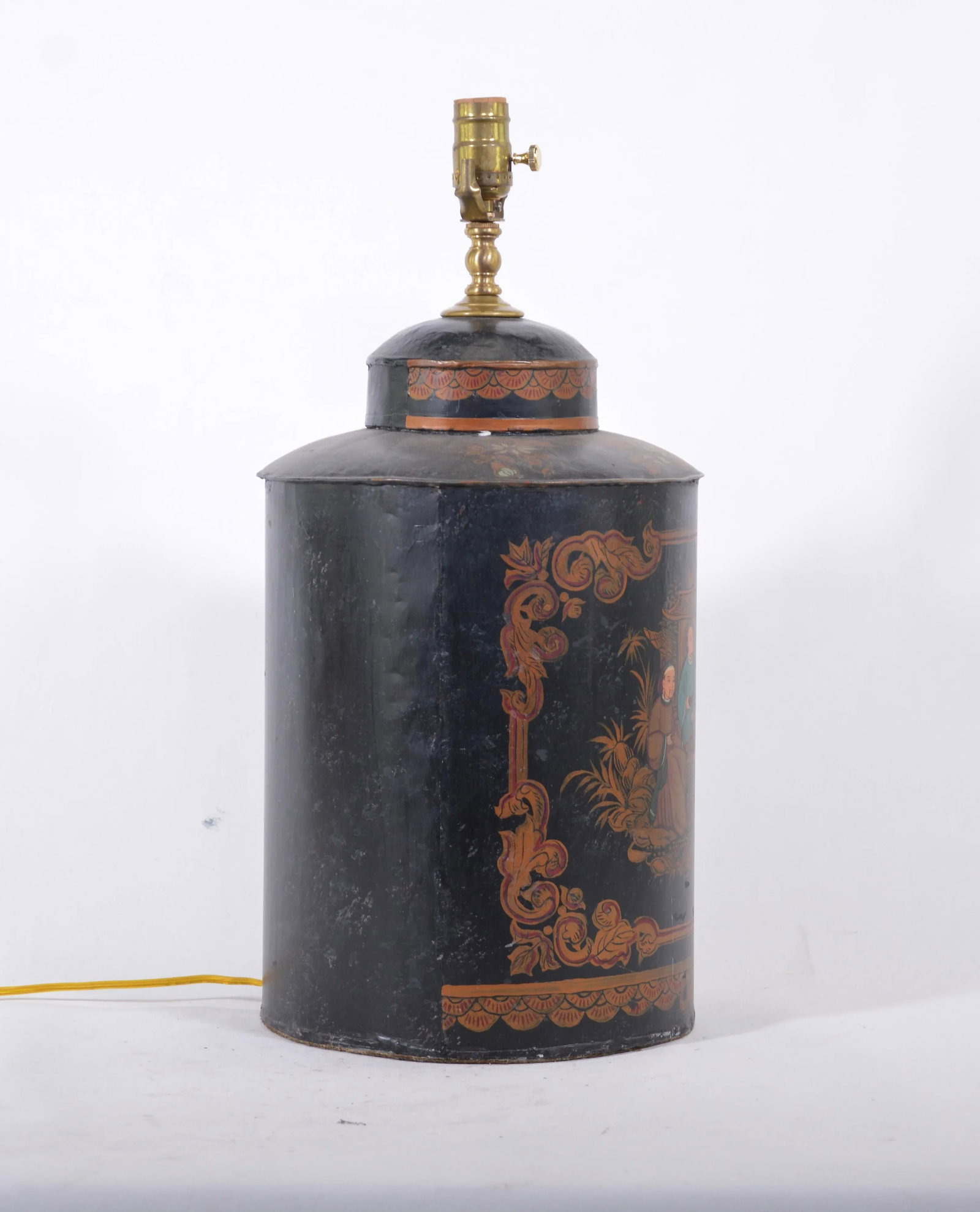 Vintage English Export Tea Caddy Hand-Painted Chinoiserie Figurines Table Lamp - 2