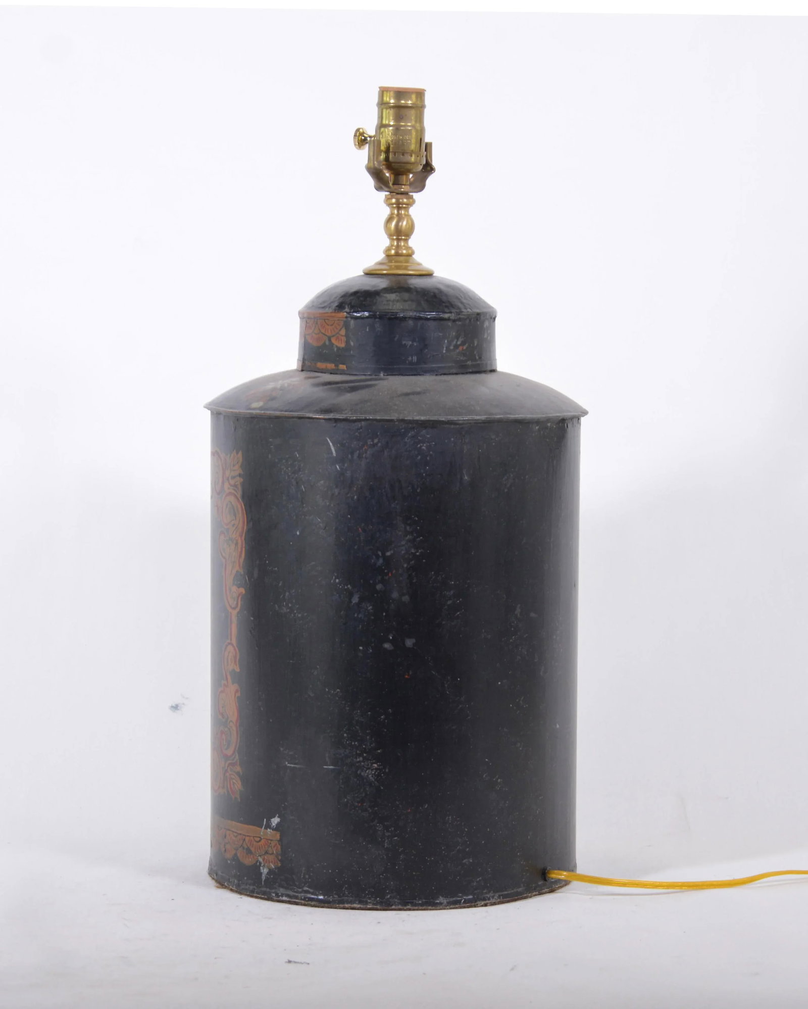 Vintage English Export Tea Caddy Hand-Painted Chinoiserie Figurines Table Lamp - 3