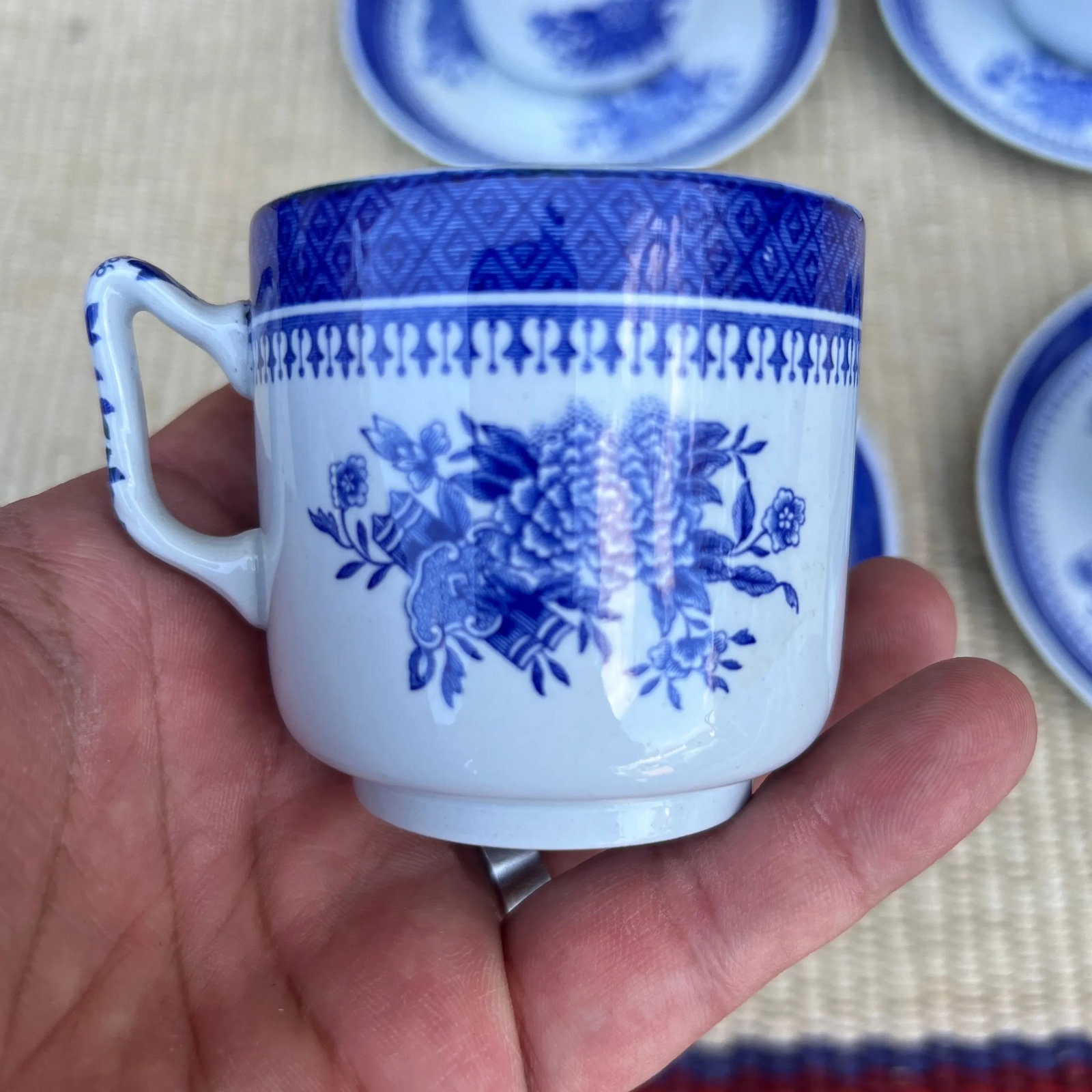 A Set of 4 Copeland Spode Fitzhugh Blue Demitasse Cups and Saucers, Circa 1960's - 9