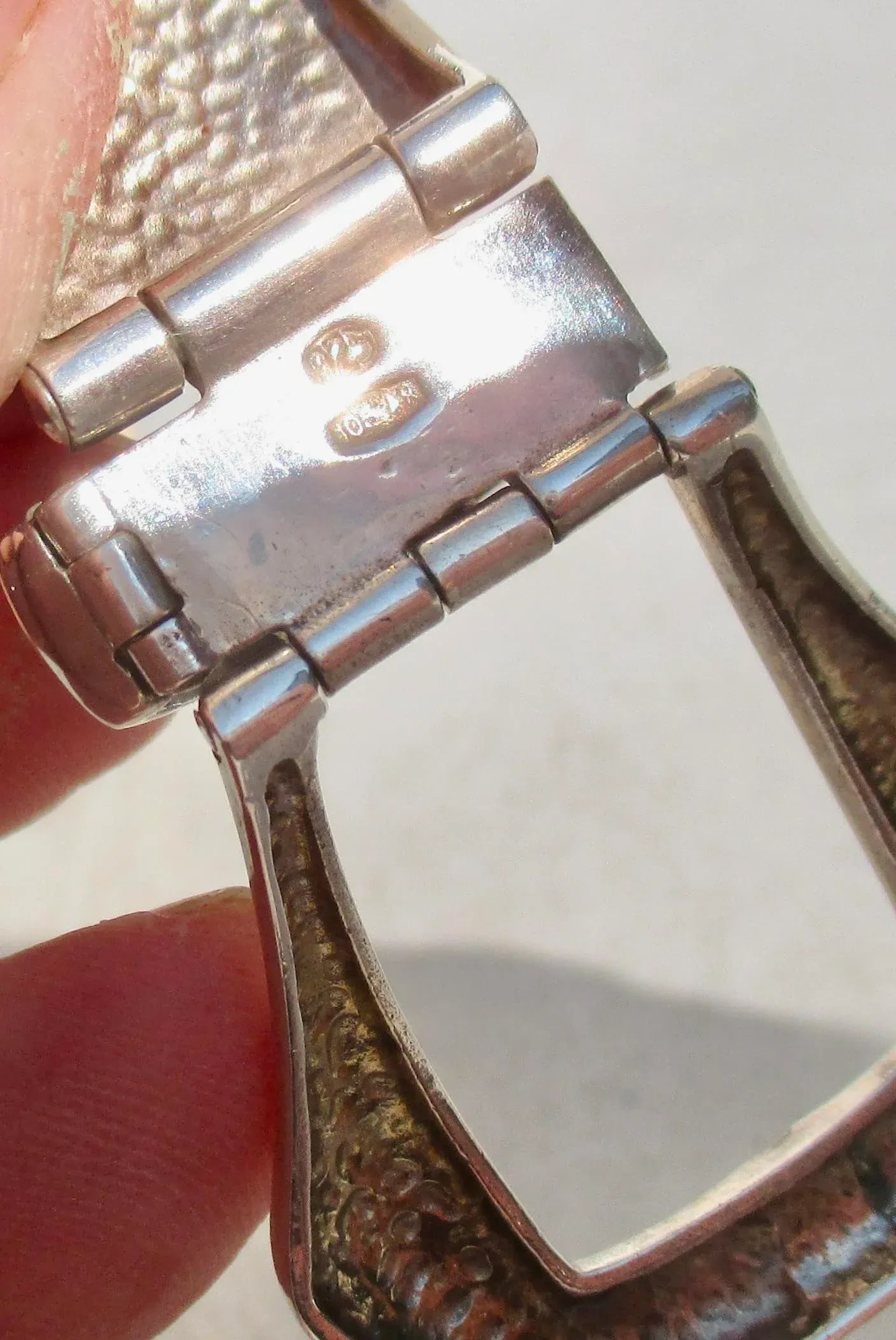 105 Arezzo Sterling and Enamel Buckle Bracelet - 7