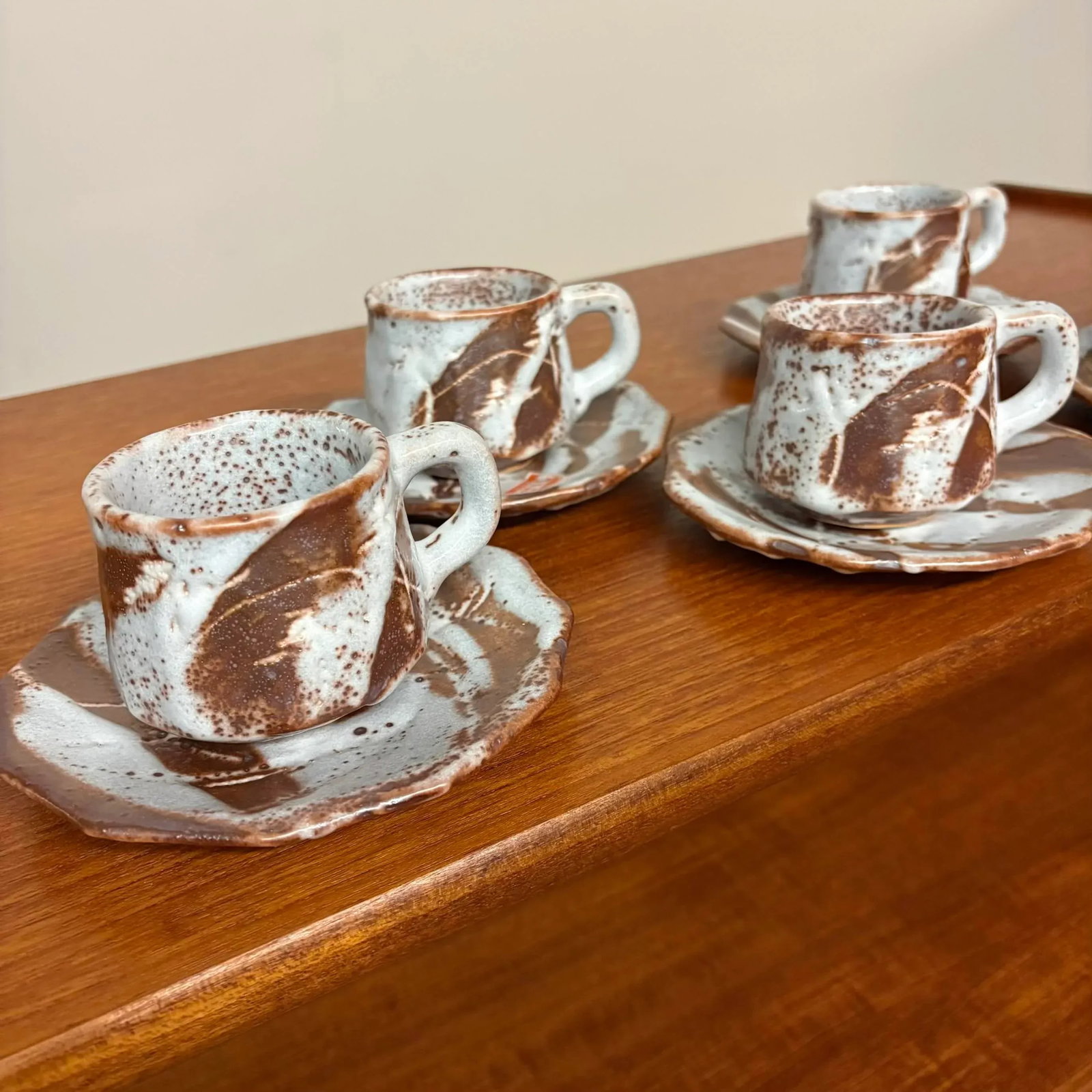 Set of 5 Kishi Shino Ware Coffee Cups & Saucers With Signed Tomobako Box - 14