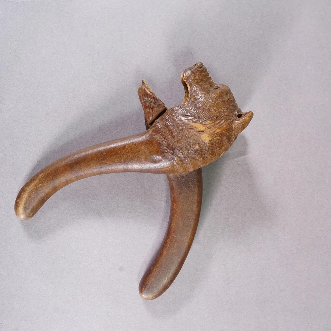 Handcarved Wood Bear Head Nutcracker, Swiss - Brienz Ca. 1900 - 3