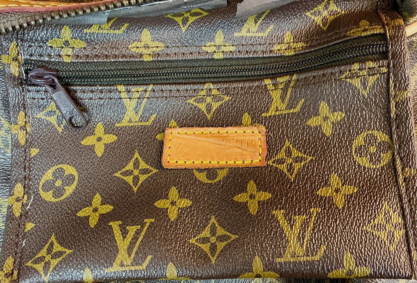 Vintage Louis Vuitton Monogram Keepall 20 Inch Duffle Bag - 6