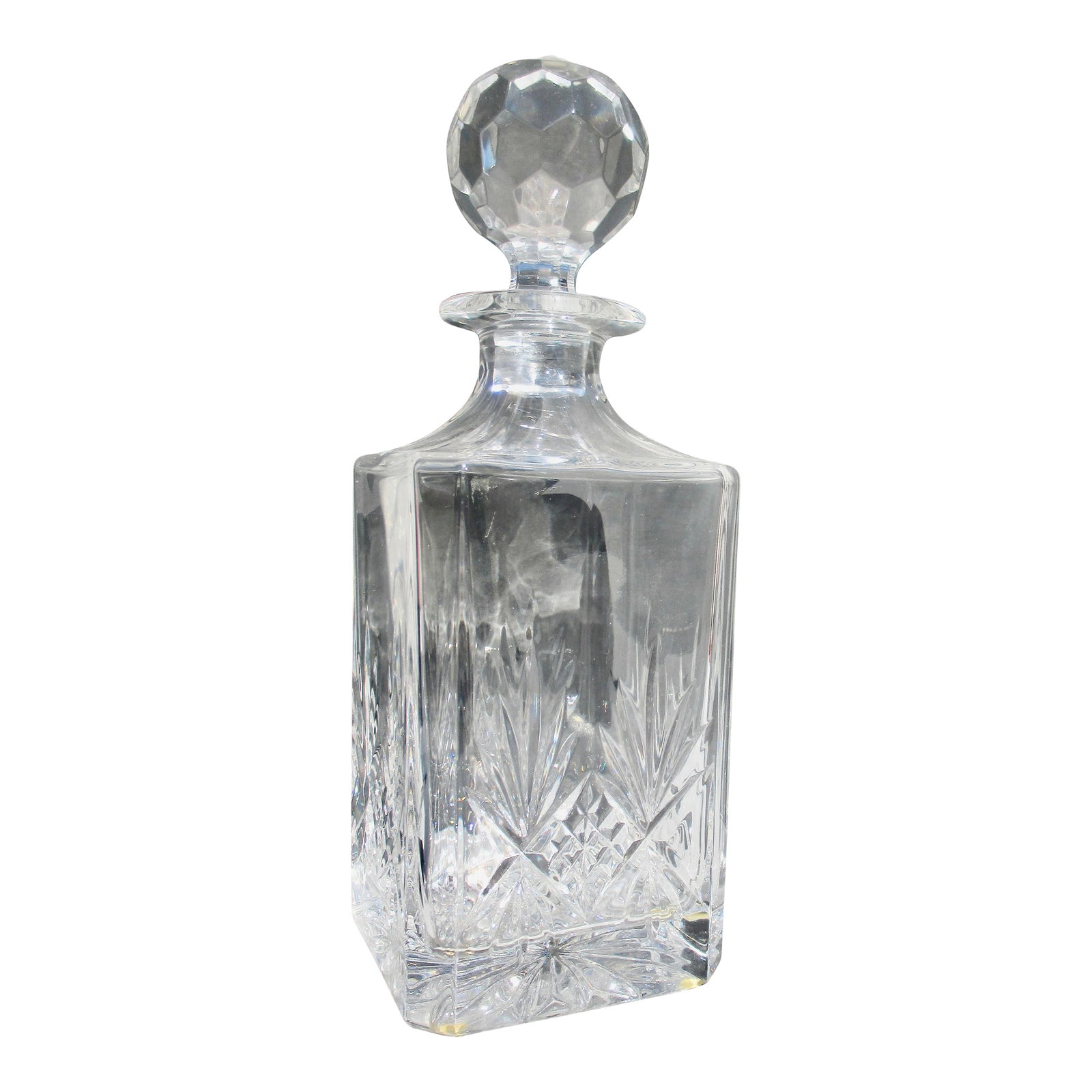 Edinbourgh Crystal Whisky Decanter: Edinburgh International marked to he bottom, created before becoming a Waterford company. Excellent condition, no stains or fogging. The measurements are 10.25" tall and 3.5" by 3.5". Condition:
