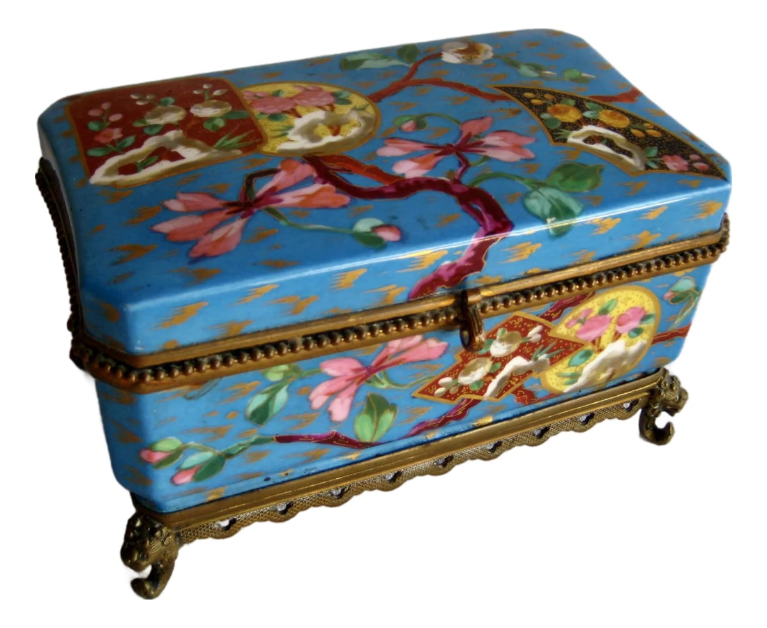 Mid 19th CenturyFrench Jacob Petit Style Porcelain Chinoiserie Jewelry Box: Rare and wonderful the splendid box show a chinoiserie decor with stylized fans and branches , flowers , stylized clouds , and more , the mix of color is sumptuous with this stunning turquoise bleu