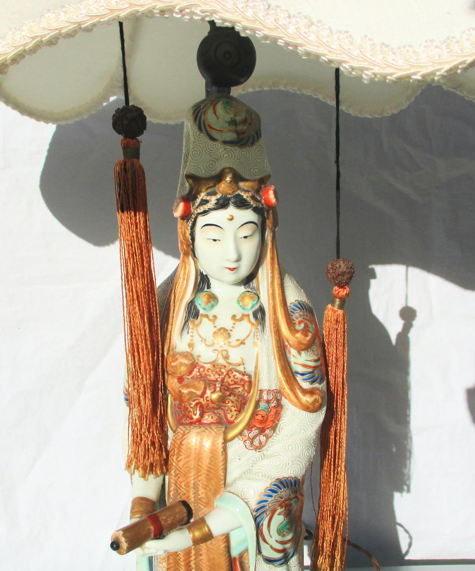 Antique Japanese Kutani Porcelain Lamp and Shade - 4