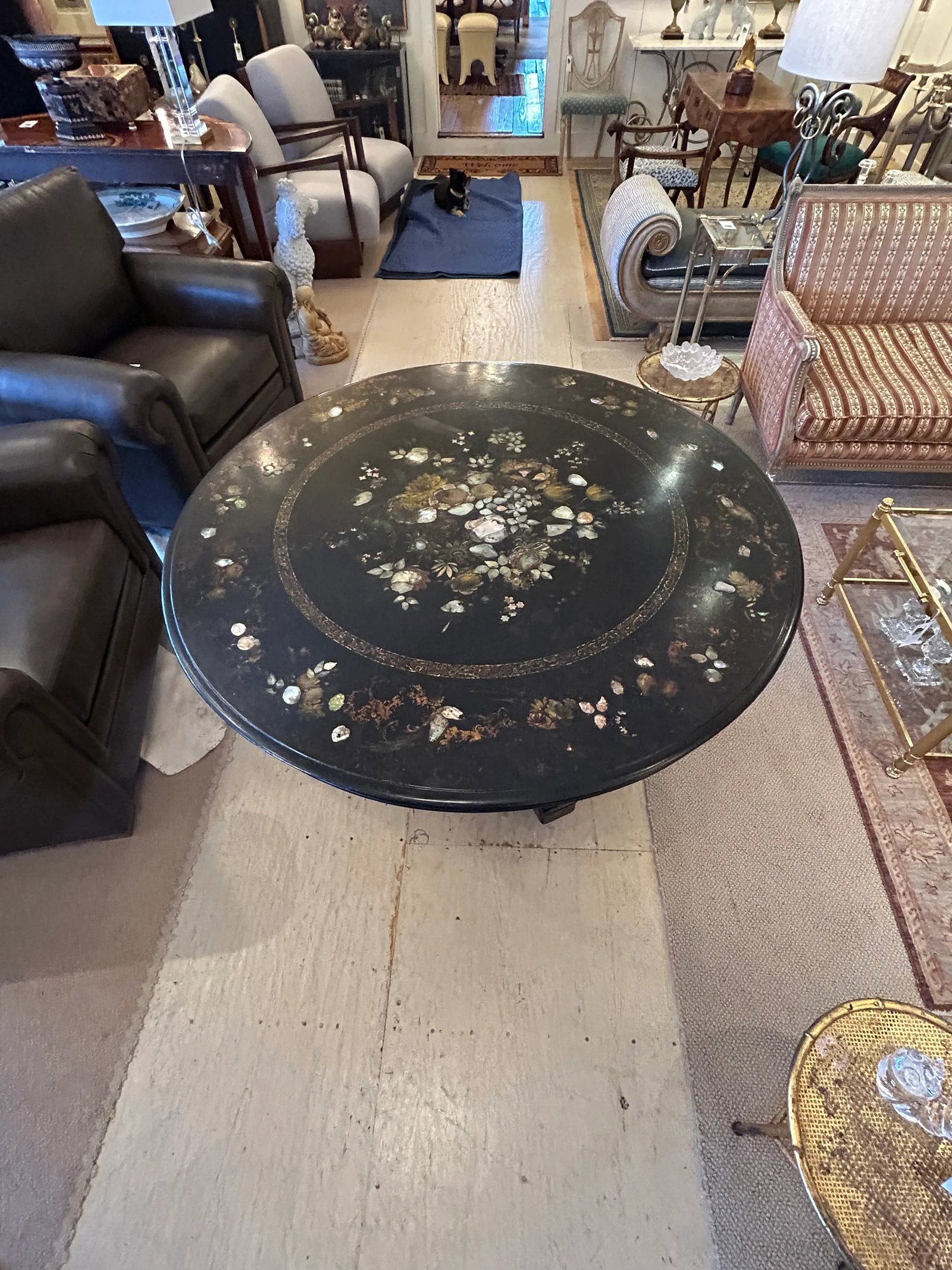 19th Century English Regency Black Lacquer and Inlaid Round Dining Table - 5