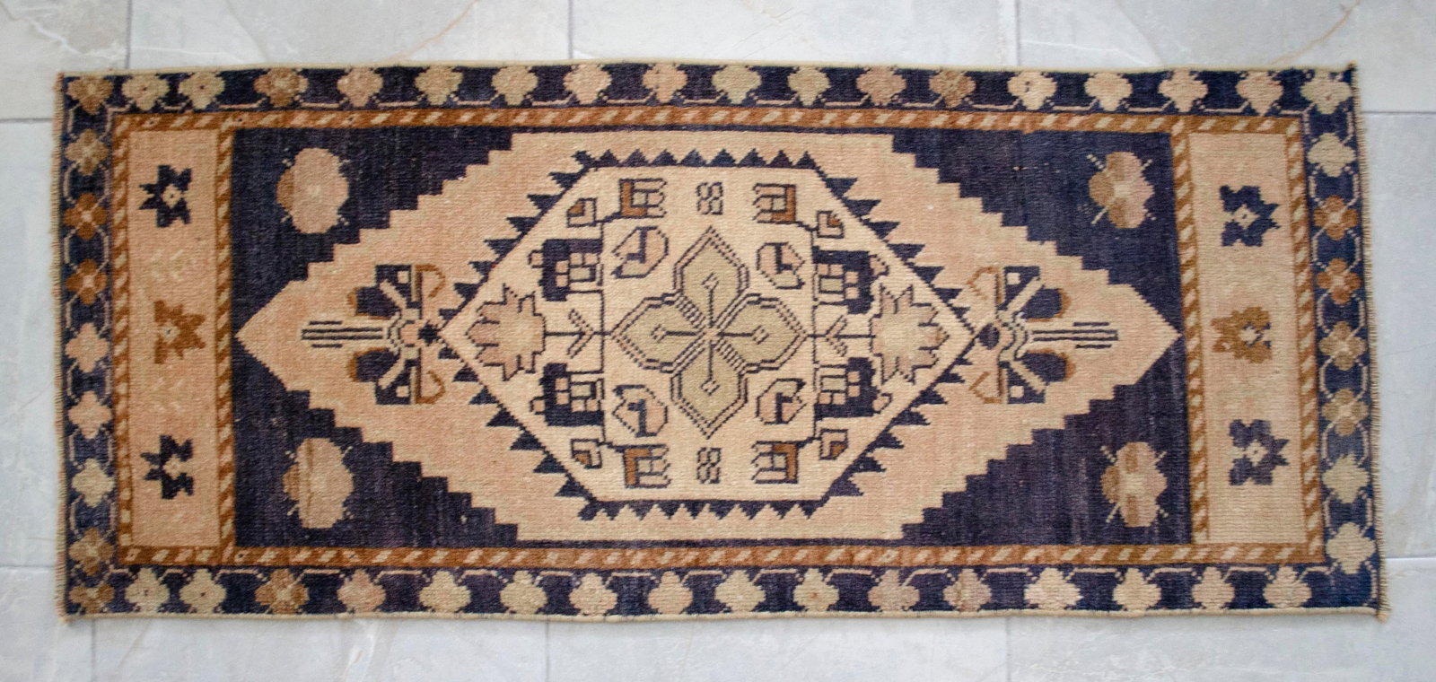 Hand Knotted Door Mat, Entryway Rug, Bath Mat, Kitchen Decor, Small Rug, Turkish Rug - 1"² - 12