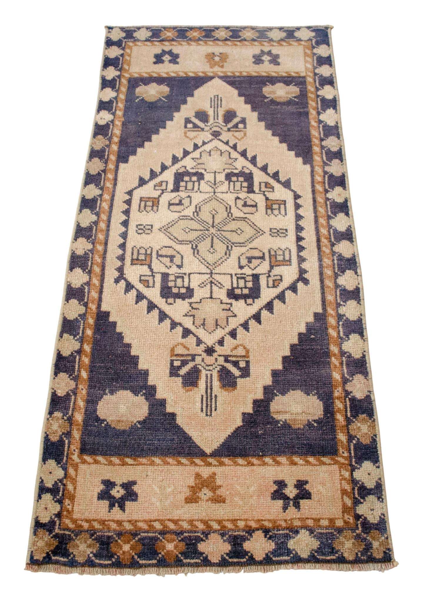 Hand Knotted Door Mat, Entryway Rug, Bath Mat, Kitchen Decor, Small Rug, Turkish Rug - 1"² - 4
