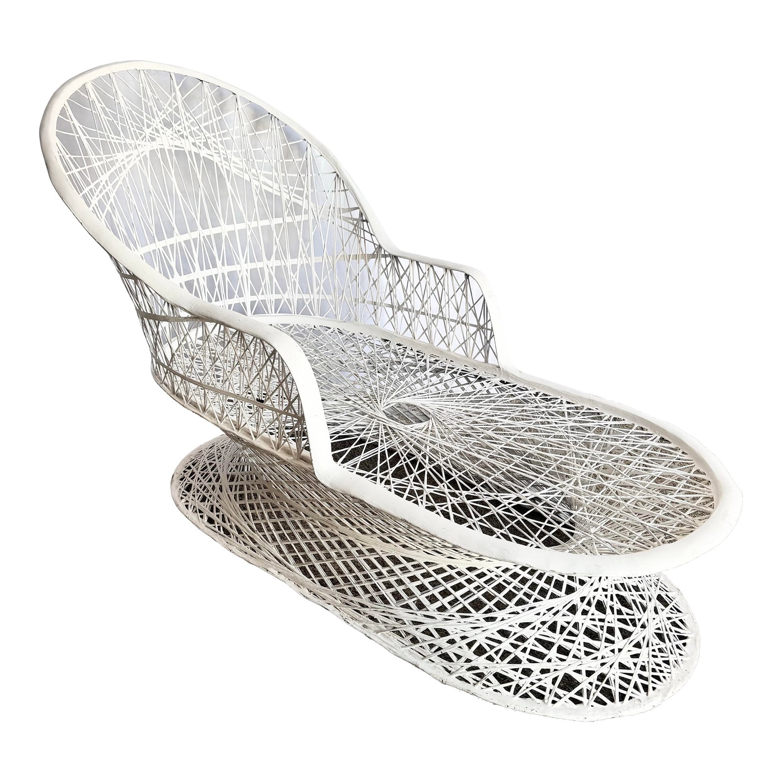 Mid Century Modern Spun Fiberglass Chaise Lounge: This elegant mid-century modern chaise lounge features an airy, sculptural frame crafted from spun fiberglass in a crisp white finish. Its fluid, ergonomic form combines comfort with timeless design,
