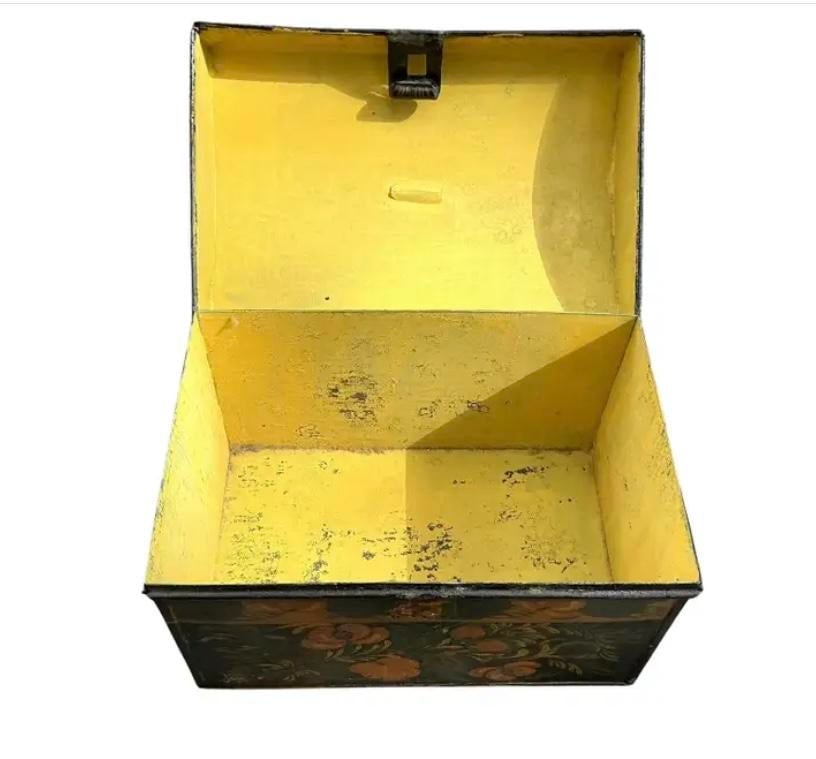 American Folk Art Painted Toleware Tin Box - 6
