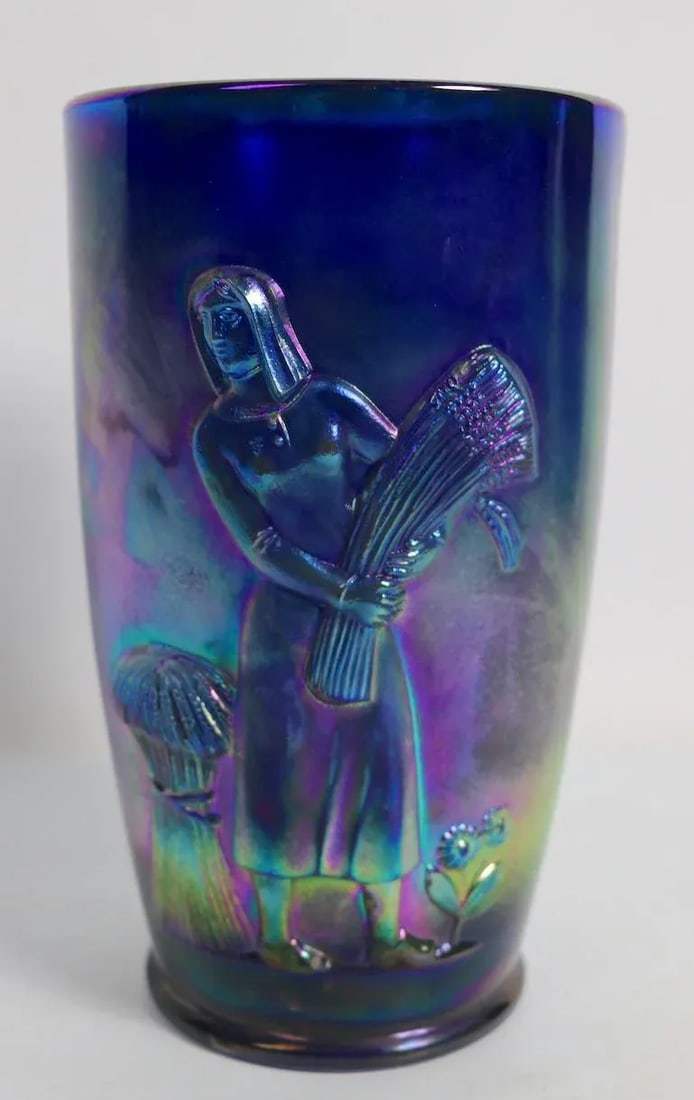 Fenton Faverne Spring and Fall Limited Edition Vase by Marge Reynolds and Carl Schmitz - 3