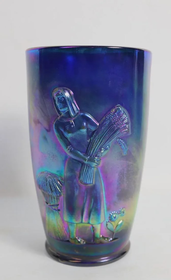 Fenton Faverne Spring and Fall Limited Edition Vase by Marge Reynolds and Carl Schmitz - 4