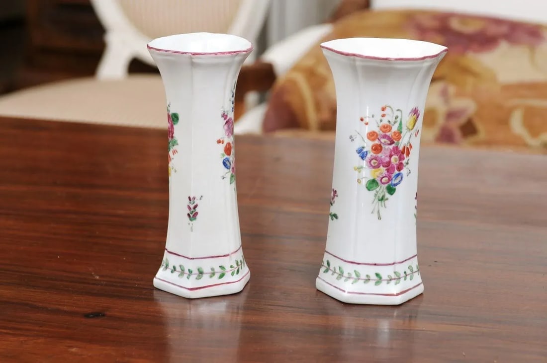 1805 Italian Porcelain Vases with Colorful Painted Floral Motifs - A Pair - 11