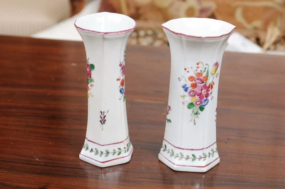 1805 Italian Porcelain Vases with Colorful Painted Floral Motifs - A Pair - 3