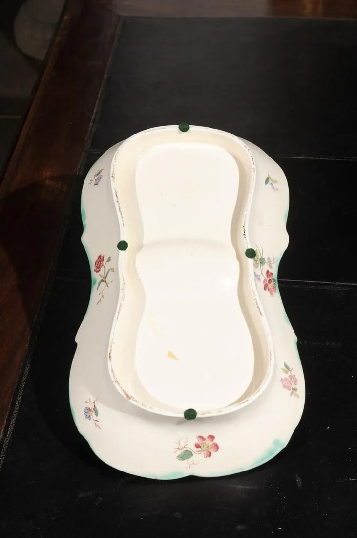 French 19th Century Longchamp Majolica Asparagus Server with Floral Decor - 3