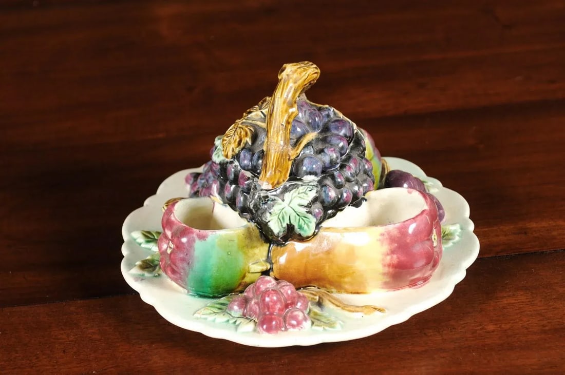 French 19th Century Glazed Majolica Lidded Fruit Dish with Grapes - 8