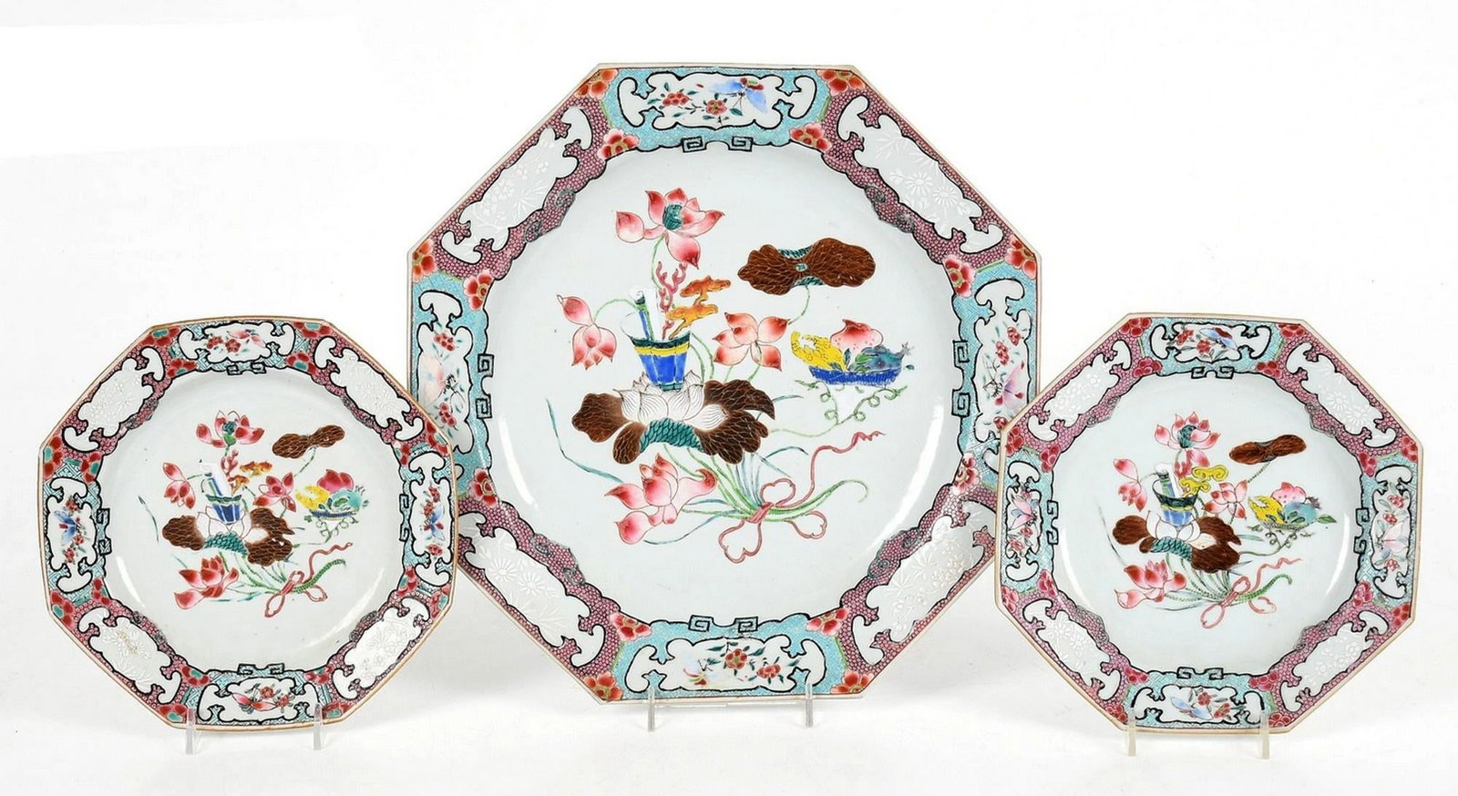 Early 18th Century Chinese Export Porcelain Famille Rose Octagonal Botanical Dish - 6