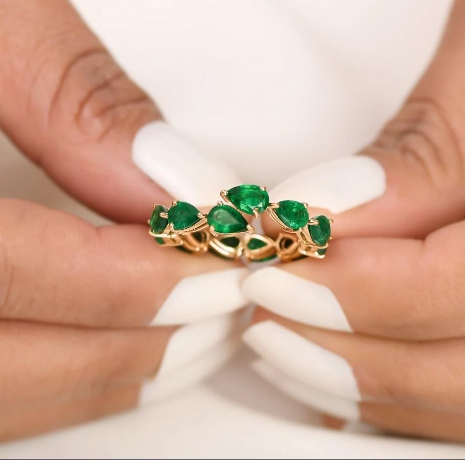 Natural 3.66 cts emerald zig zag band ring in 18k gold - 11